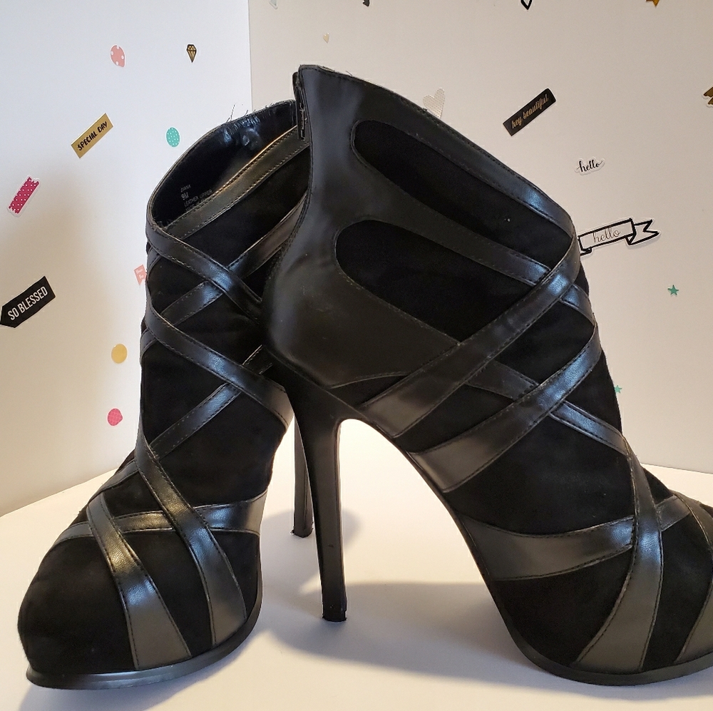 Kate Preston "Diana" 9.5